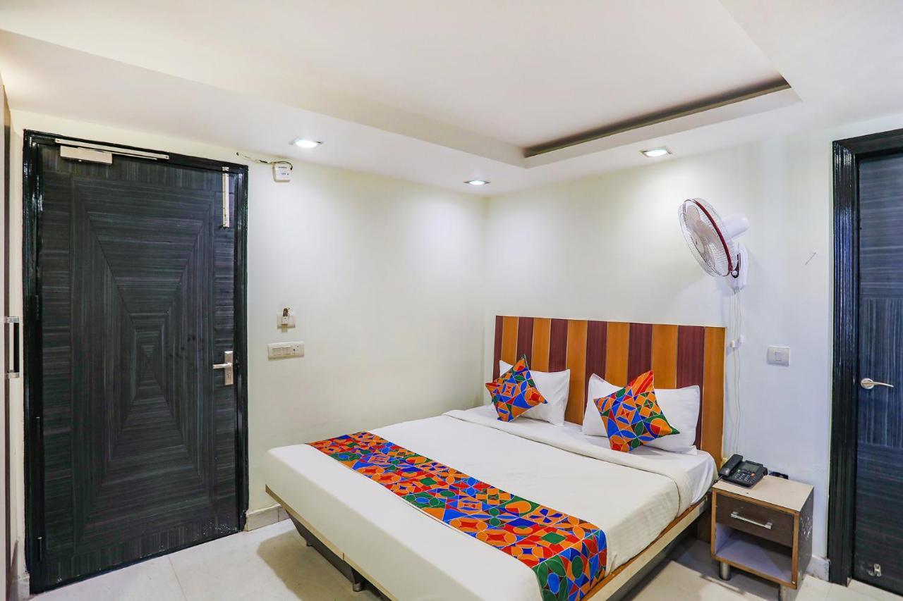 Fabhotel Trio Continental Patel Nagar Yeni Delhi Dış mekan fotoğraf
